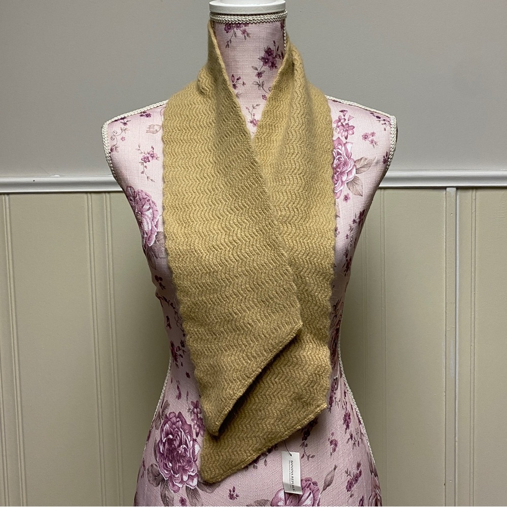BANANA REPUBLIC Scarf Lambswool Angora Rabbit Hair Camel Color - Picture 2 of 6